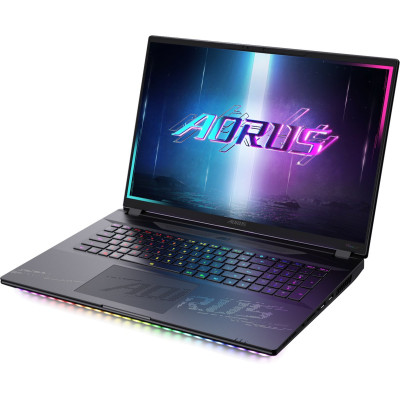 GIGABYTE AORUS MASTER 16 (BZHC6EEE69SP)
