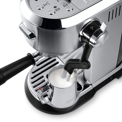 Рожковая кофеварка эспрессо Delonghi Dedica Maestro Plus Espresso Machine EC950M