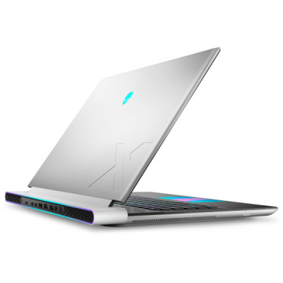 Alienware x16 R2 (useashbtsx16r4hbhh)