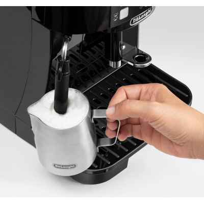 Кофемашина автоматическая Delonghi Magnifica S ECAM 11.112.B