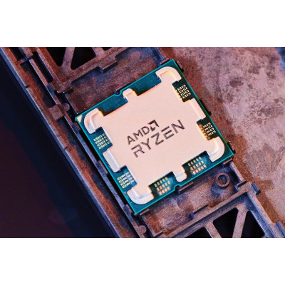 AMD Ryzen 7 7800X3D (100-100000910WOF) AMD Ryzen 7 7800X3D (100-100000910WOF)